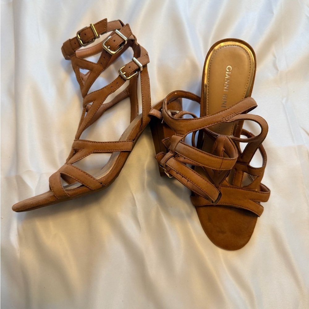 Gianni Bini Tan Suede Strappy Block Heel Sandals | Size 8.5M - Picture 2 of 6